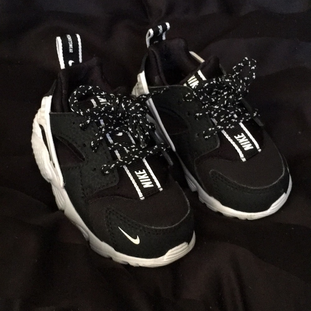 Nike toddler shoes